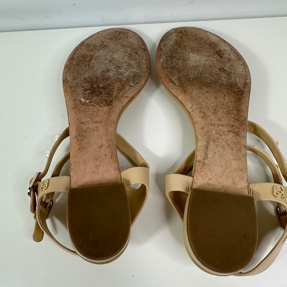 CHANEL Faux Pearl Thong Flat Beige Sandal Women's Size 39 1/2 With Box - Picture 15 of 16